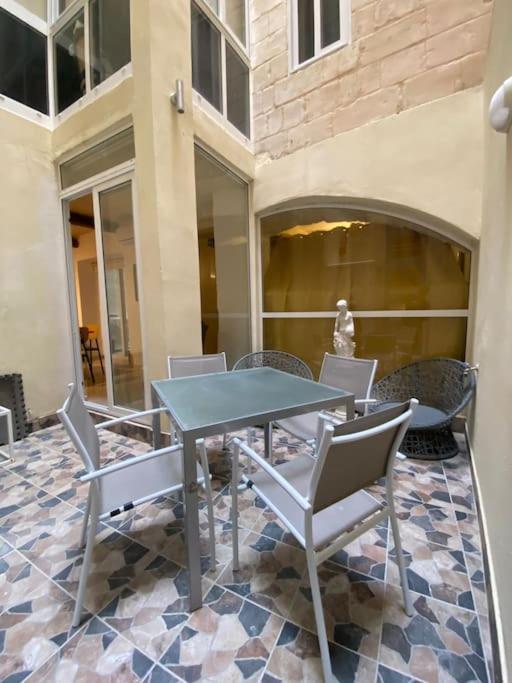 Vallettadreamsuites Groud Floor Shared Sea View Rooof Terrace Eksteriør bilde