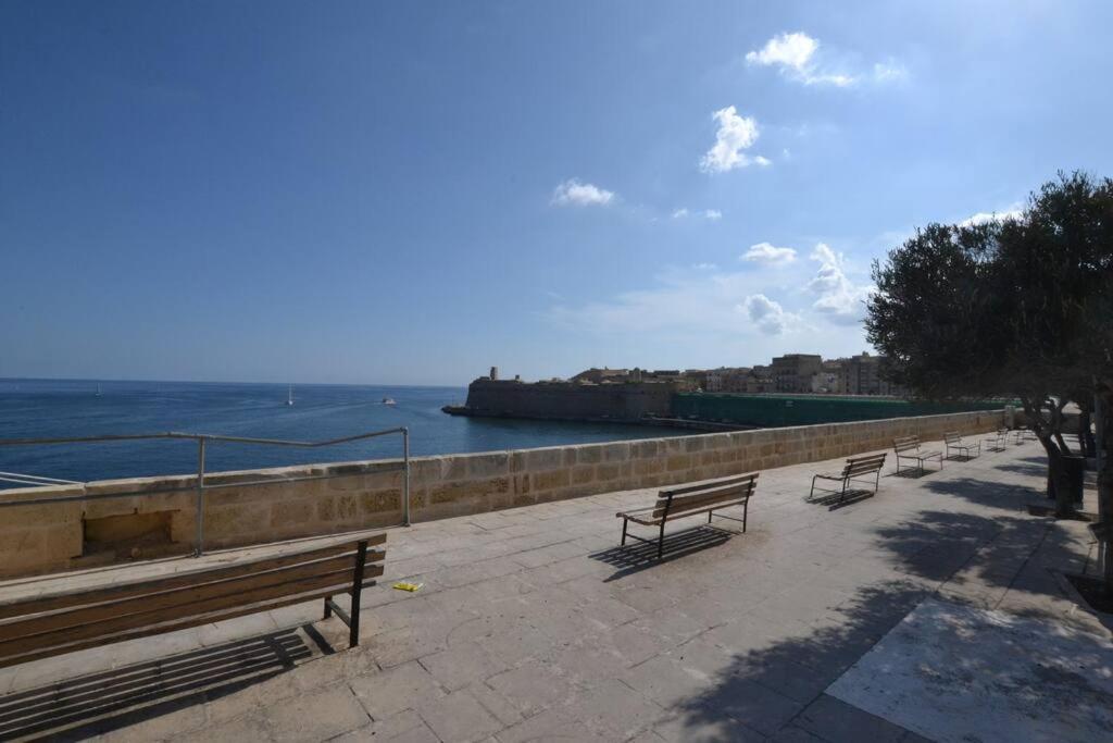 Vallettadreamsuites Groud Floor Shared Sea View Rooof Terrace Eksteriør bilde