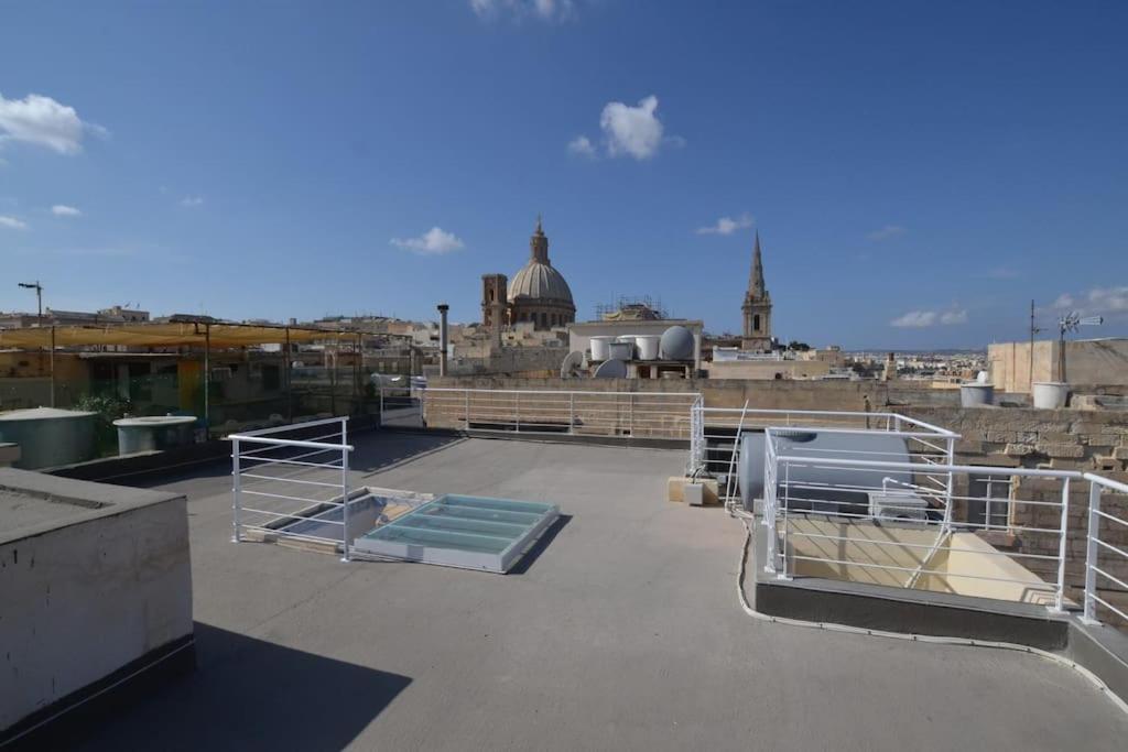 Vallettadreamsuites Groud Floor Shared Sea View Rooof Terrace Eksteriør bilde